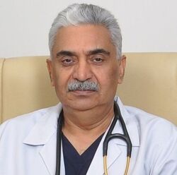 استشر الدكتور تي كلير أفضل أخصائي أمراض القلب التداخلي والكهربية في مستشفى دلهي الهند